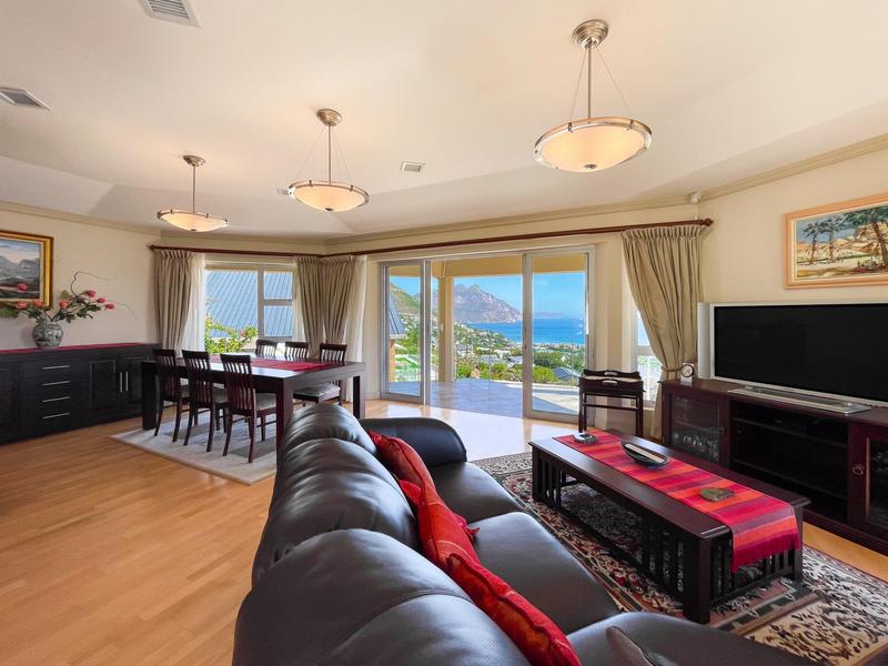4 Bedroom Property for Sale in Hout Bay Western Cape